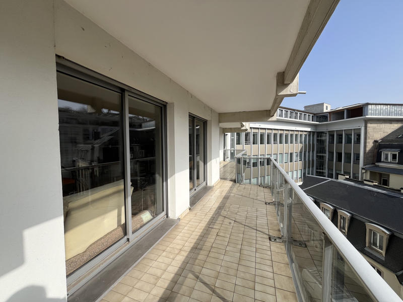 Appartement - 125 m² - 5 pièces