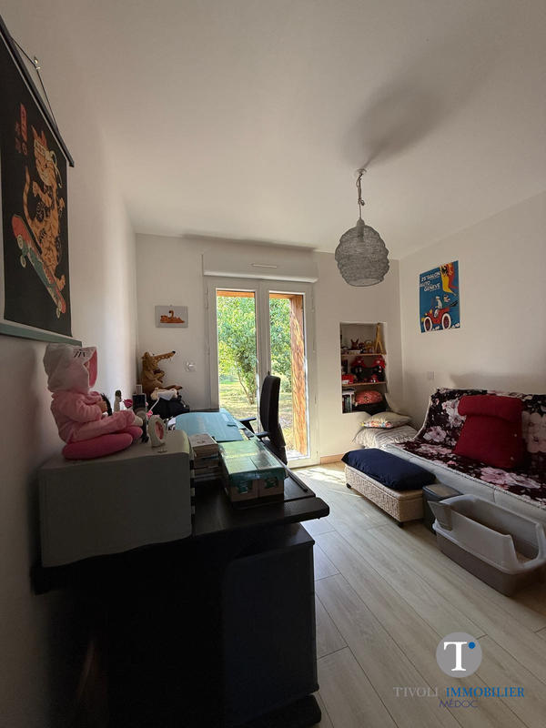 Maison contemporaine - 230 m² - 9 pièces