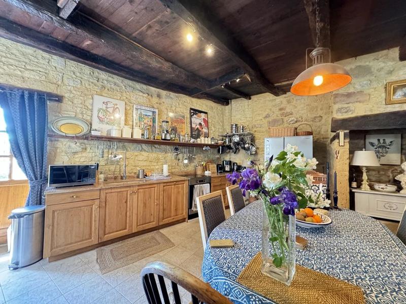 Maison en pierre - 147 m² - 5 pièces