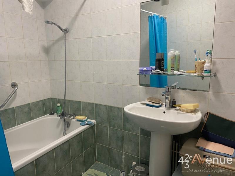 Appartement - 87 m² - 2 pièces