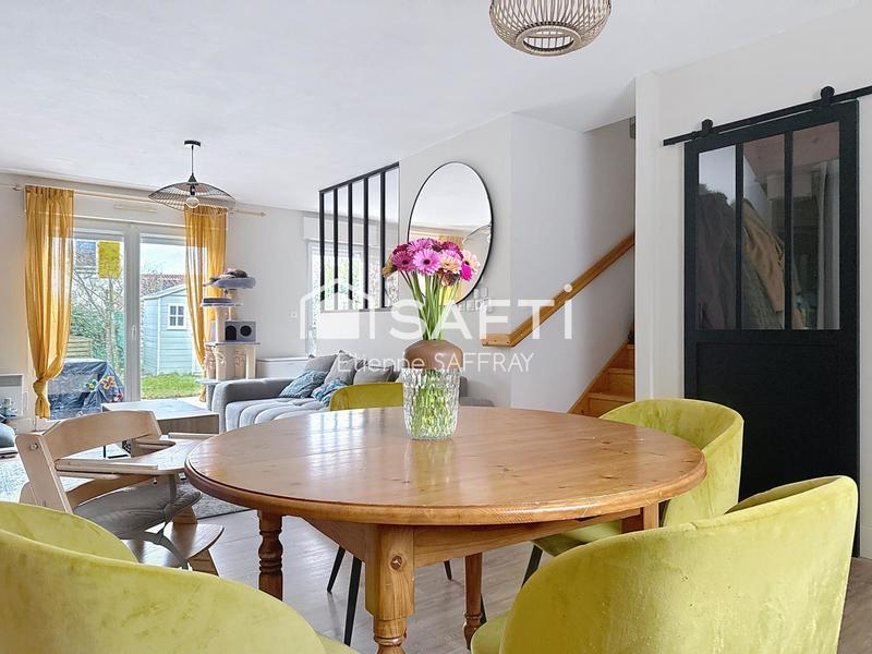 Maison - 84 m² - 4 pièces