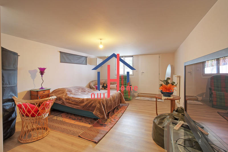 Maison - 195 m² - 8 pièces