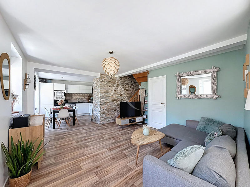 Maison - 75 m² - 5 pièces