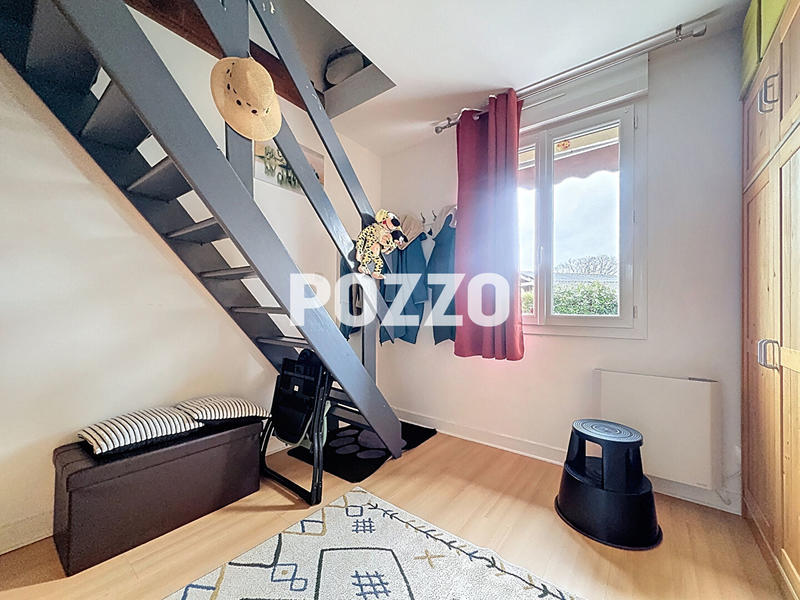Maison - 101 m² - 6 pièces