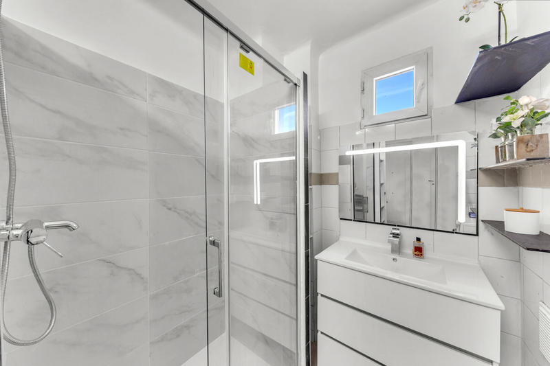 Appartement - 85 m² - 4 pièces