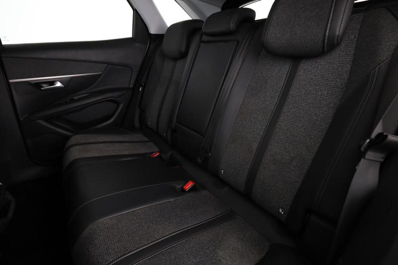 Peugeot 3008 1.5 Blue-HDi Allure 130 ch