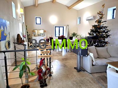 Corps de ferme - 198 m² - 9 pièces