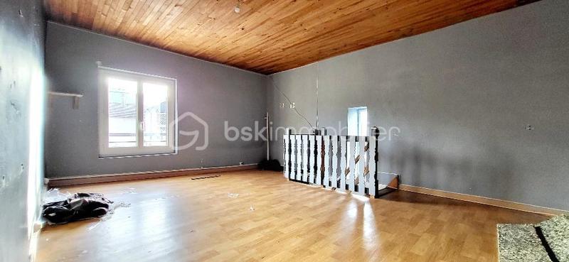 Maison - 192 m² - 9 pièces