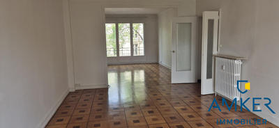 Appartement - 82 m² - 1 pièce