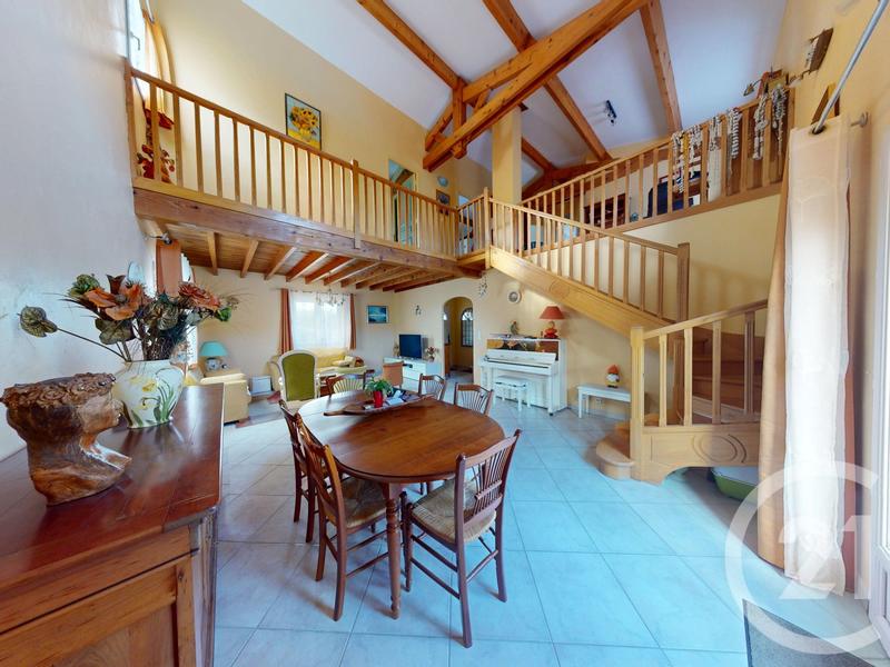 Maison - 155 m² - 7 pièces