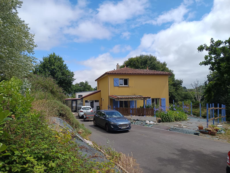 Maison - 142 m² - 6 pièces