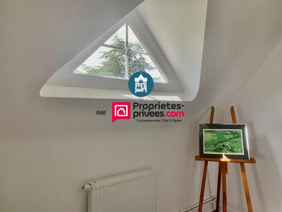 Maison - 161 m² - 8 pièces