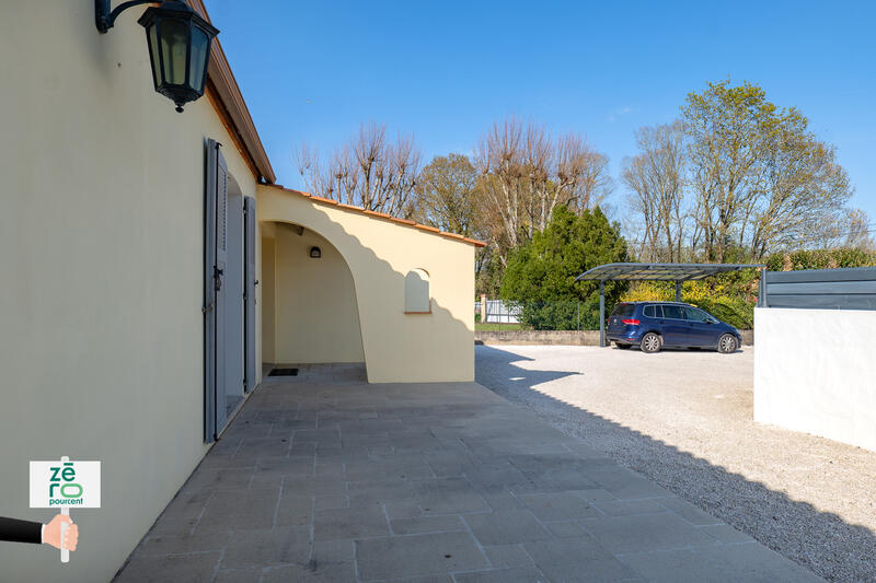 Maison - 202 m² - 7 pièces