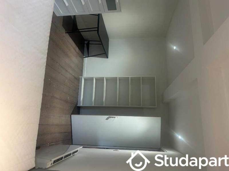 Chambre - 15 m² - 1 pièce