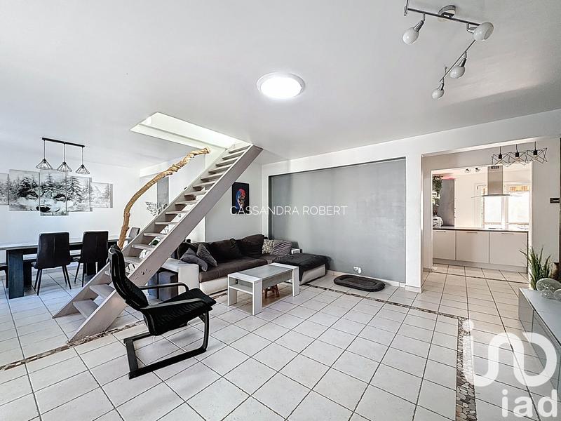 Appartement - 120 m² - 4 pièces