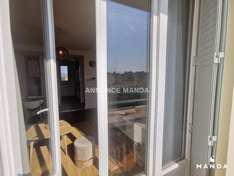 Chambre - 10 m² - 4 pièces