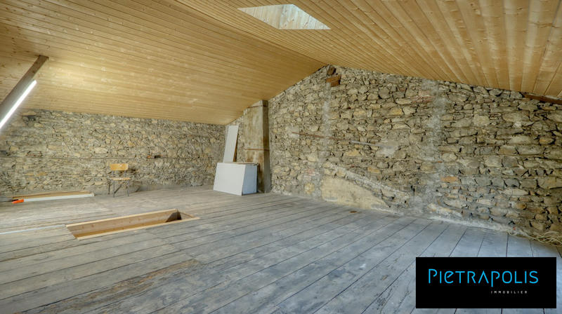 Duplex - 99 m² - 4 pièces