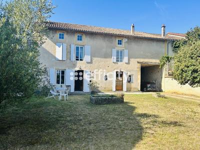 Maison - 201 m² - 7 pièces