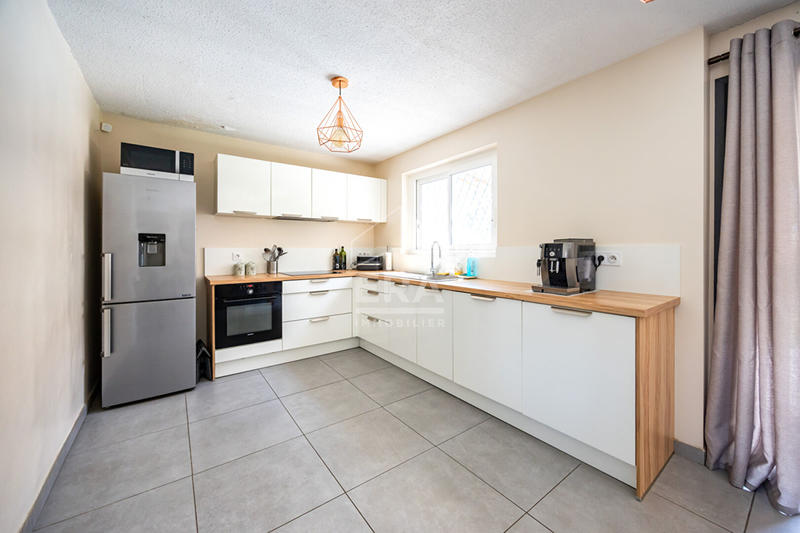 Maison - 110 m² - 6 pièces