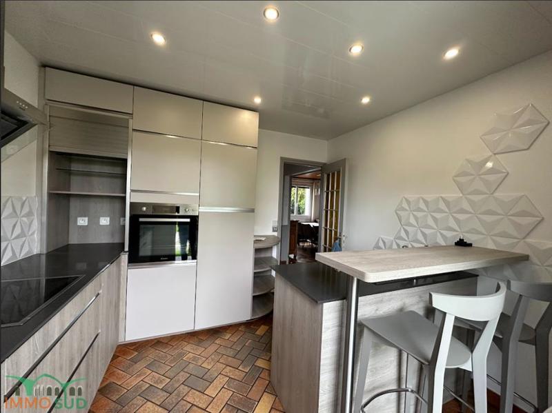 Pavillon - 127 m² - 8 pièces