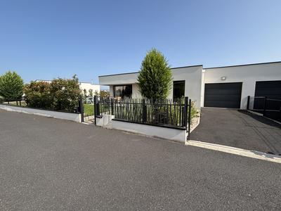 Maison - 123 m² - 6 pièces