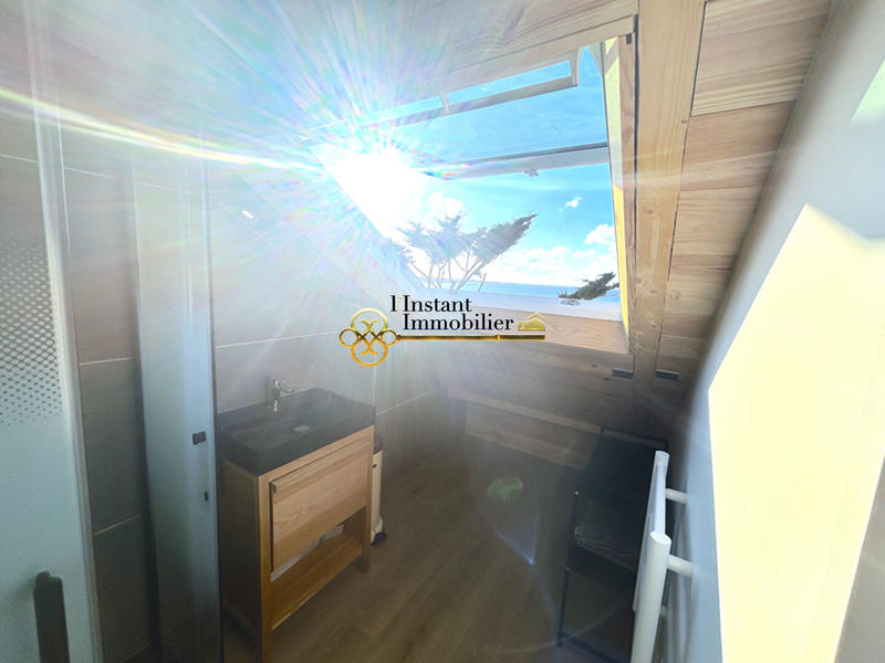 Appartement - 80 m² - 2 pièces