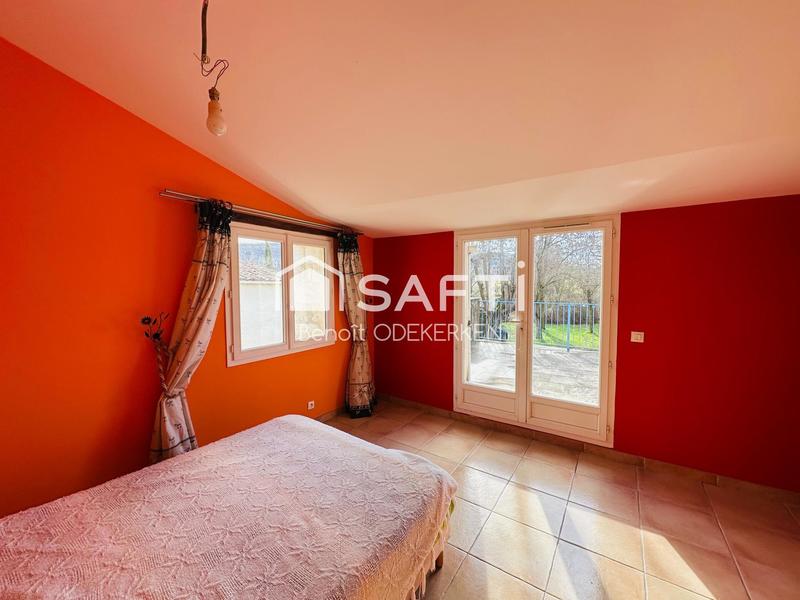 Maison - 280 m² - 12 pièces