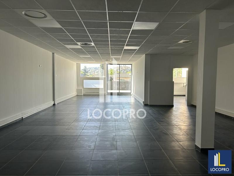 Bureau - 454 m²