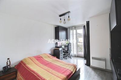 Maison - 92 m² - 5 pièces