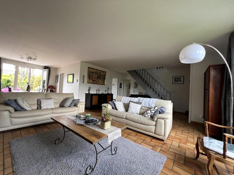 Maison - 162 m² - 7 pièces