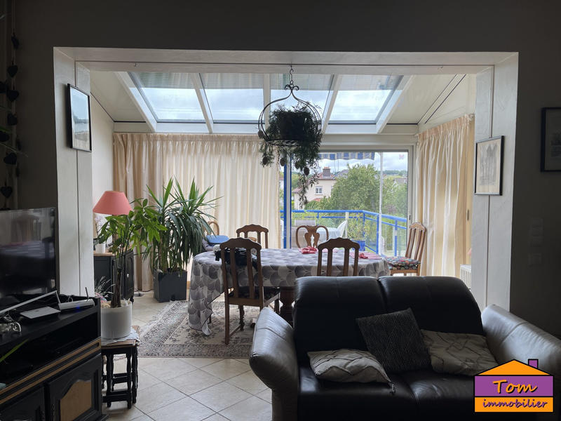 Maison - 273 m² - 12 pièces