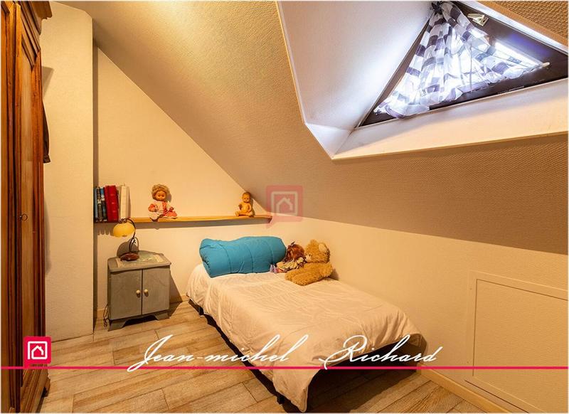 Maison - 210 m² - 6 pièces