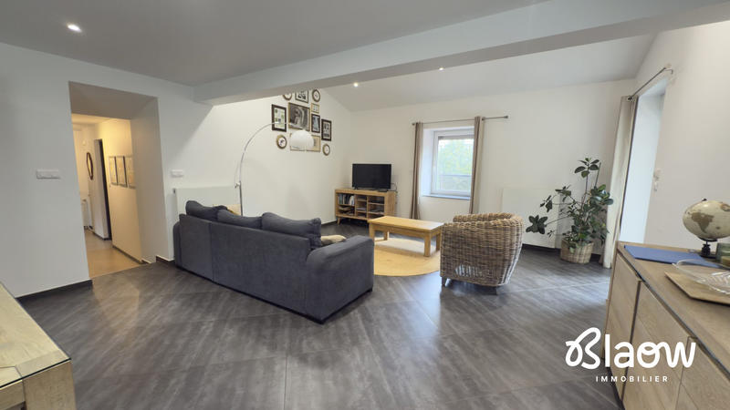 Maison - 300 m² - 11 pièces