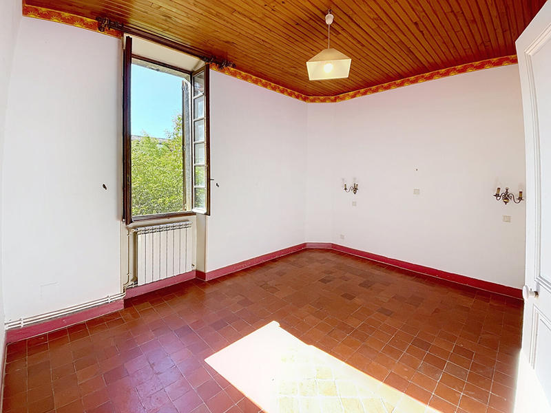 Maison - 96 m² - 5 pièces