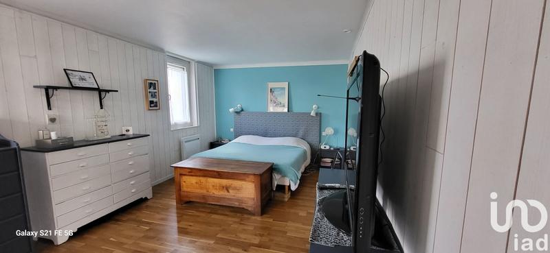 Maison - 230 m² - 10 pièces