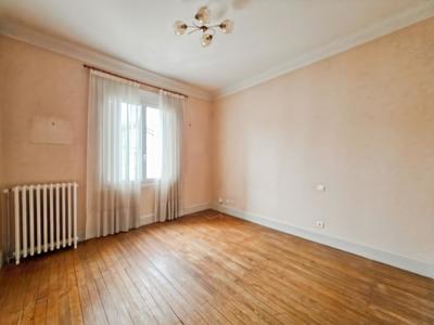 Maison - 136 m² - 6 pièces