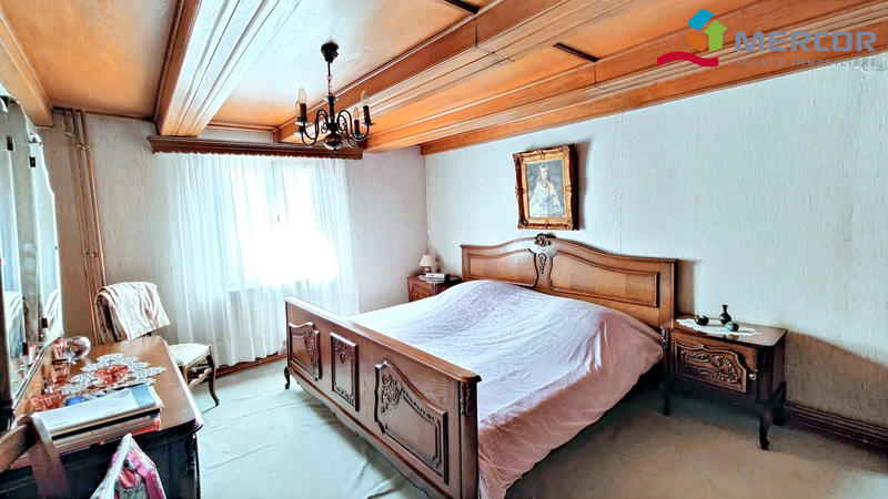 Maison ancienne - 198 m² - 8 pièces