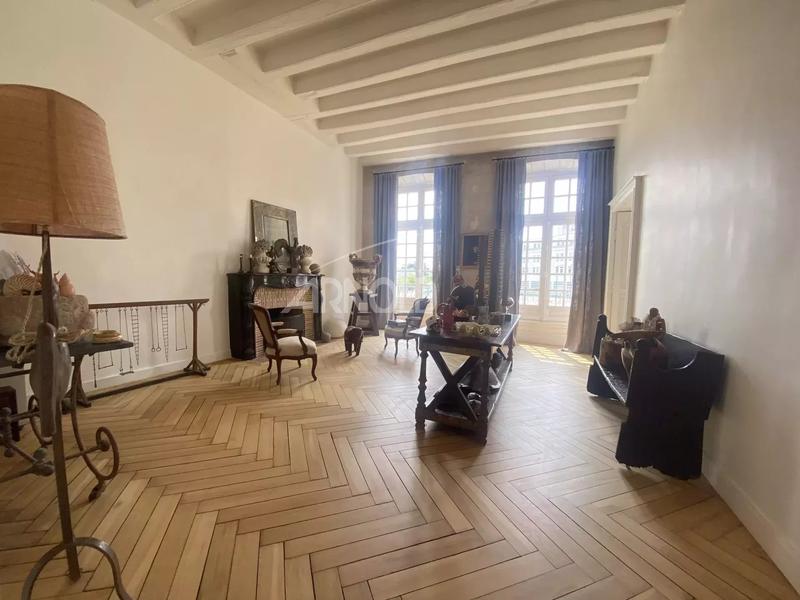 Appartement - 192 m² - 5 pièces
