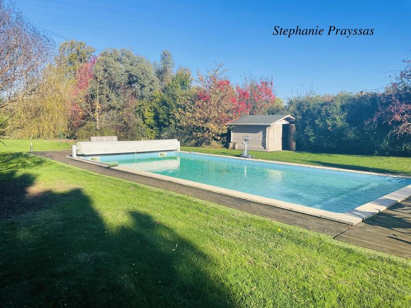 Maison - 140 m² - 5 pièces