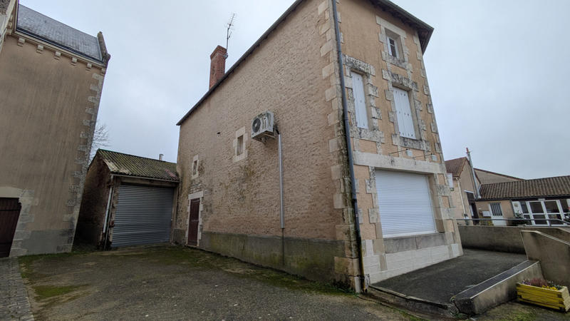 Maison - 231 m² - 6 pièces