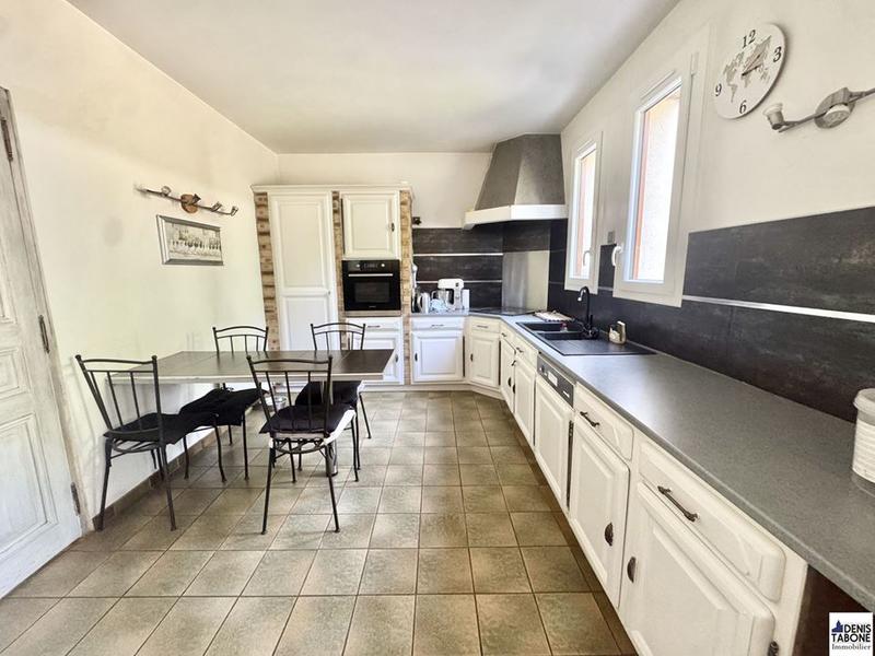 Maison traditionnelle - 123 m² - 7 pièces