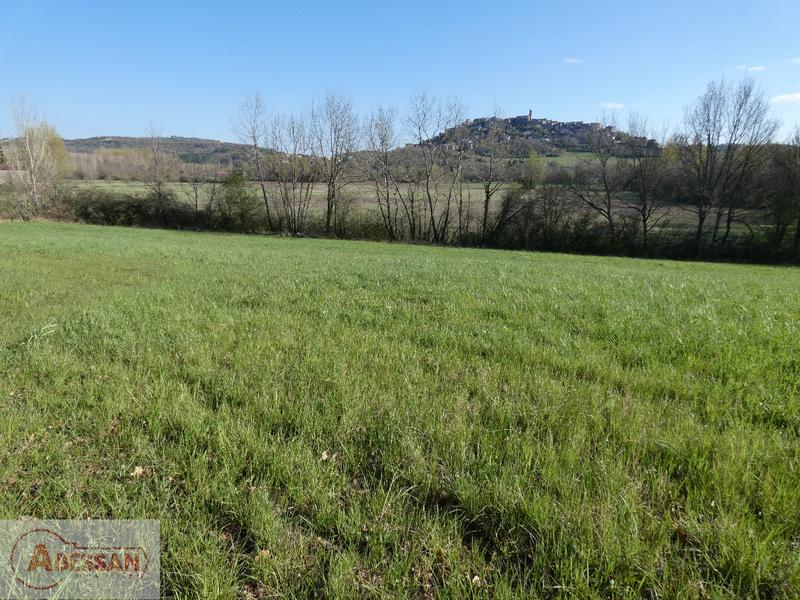 Terrain constructible - 6 500 m²