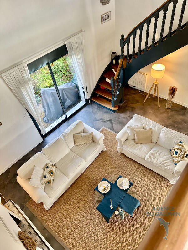 Maison - 195 m² - 8 pièces