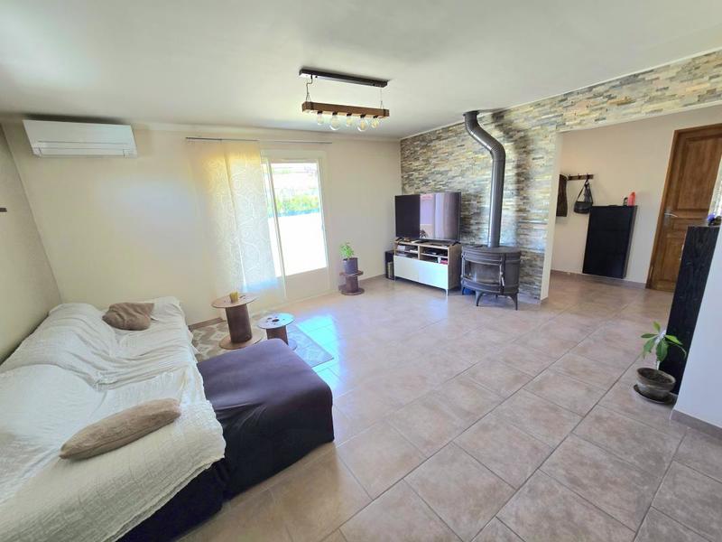 Propriété - 125 m² - 5 pièces