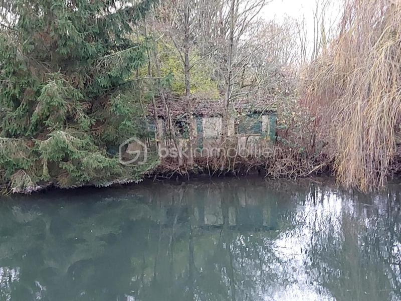 Terrain de loisirs - 4 584 m²