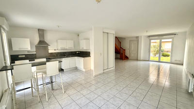 Maison - 89 m² - 5 pièces