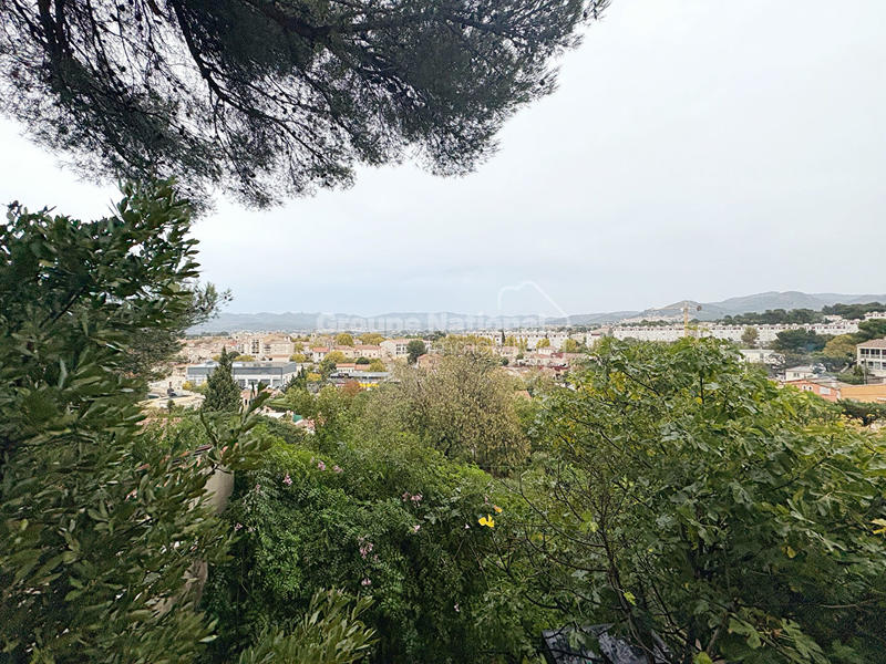 Maison - 93 m² - 5 pièces