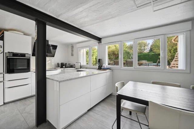 Maison - 181 m² - 7 pièces