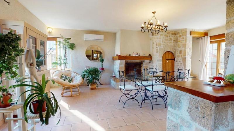 Maison - 147 m² - 7 pièces