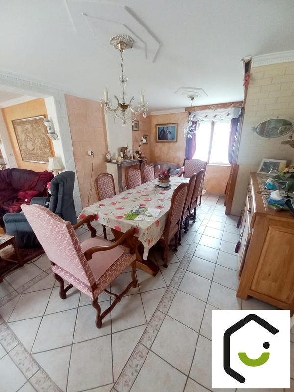 Maison - 101 m² - 5 pièces
